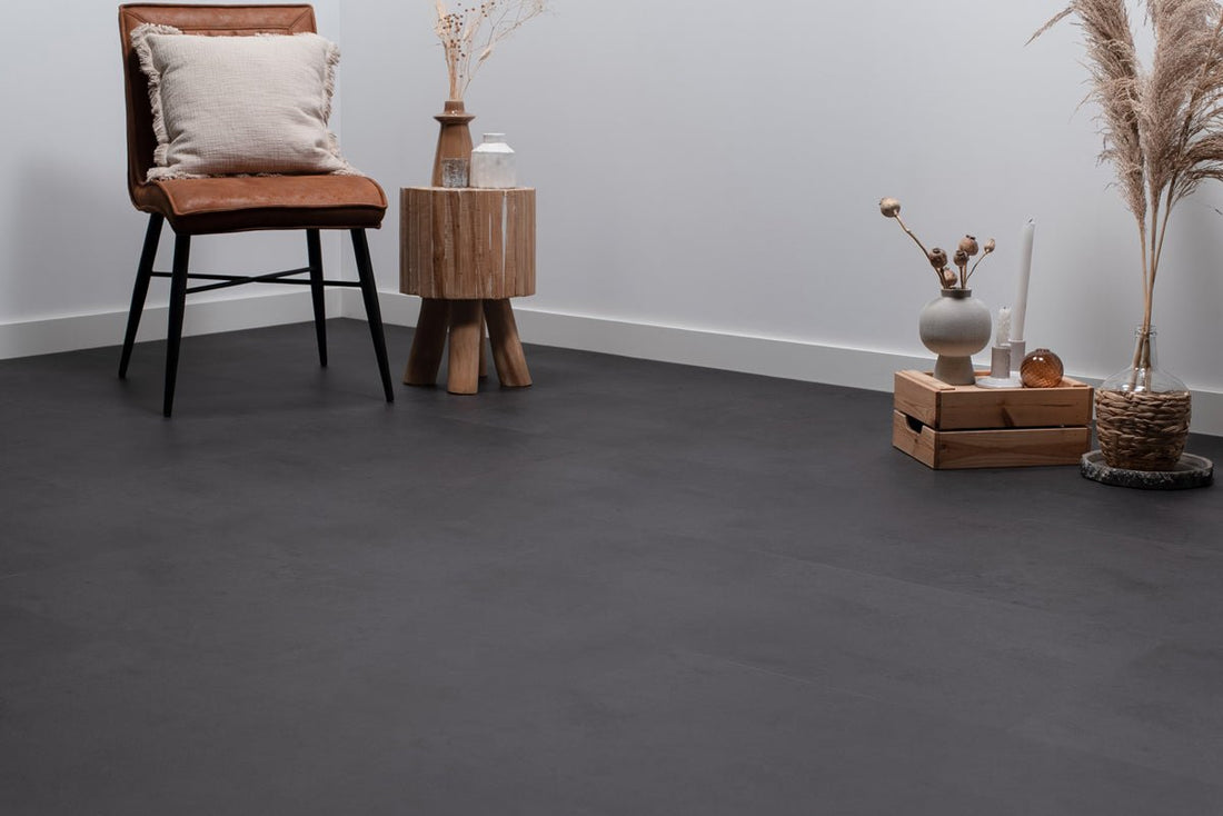 Floer Betonlook Zwart Tegel Click PVC FLR - 3802 - Solza.nl