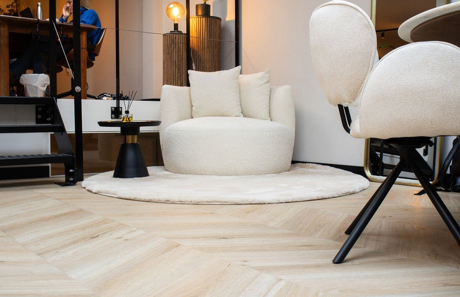 Décoloration de votre sol en PVC ? Voici comment le supprimer !