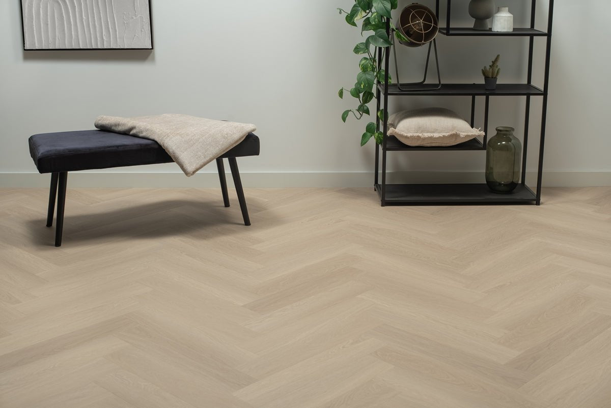 Floer Beige Eiken Visgraat Plak PVC FLR - 3512 - Solza.nl