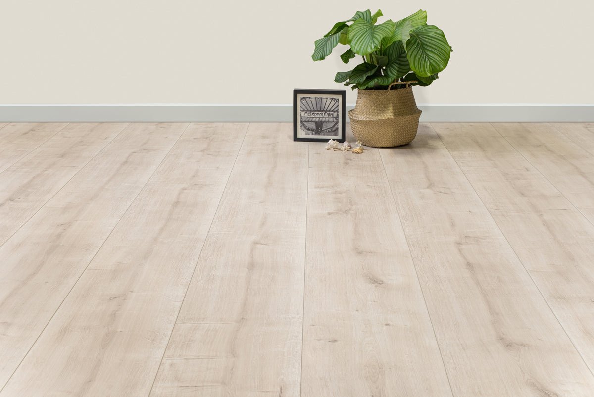 Stratifié hybride chêne clair Floer Country House FLR-1026