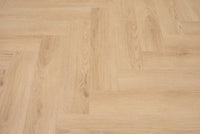 Plancher à chevrons PVC Chêne naturel FLR-3513 MEGAMAT - Bryde Brown Herringbone