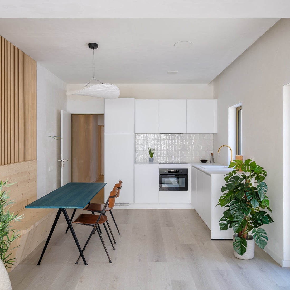 ParquetVinyl Nakuru Ivory - Rechte stroken Click PVC - 230 x 1843 mm - 10 dB - NAK-5762-IB - Solza.nl