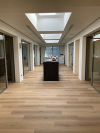ParquetVinyl Tigris Lion - Rechte stroken Plak PVC - 228.6 x 1219.2 mm - TIG-DB-5761 - Solza.nl